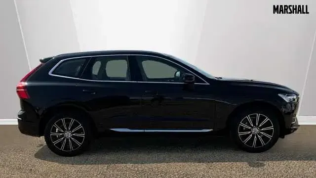 Used Volvo XC60 Inscription 197 HP (144 kW) 2017 Black SUV
