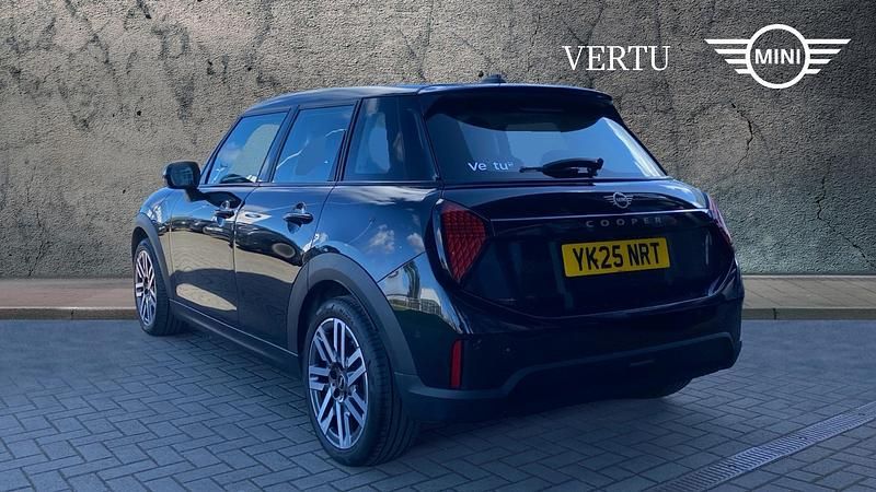 New Mini Cooper Classic 150 kW (204 HP) 2025 Hatchback