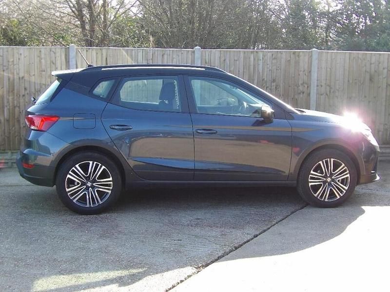 Used Seat Arona SE Technology 108 HP (79 kW) 2023 Grey SUV