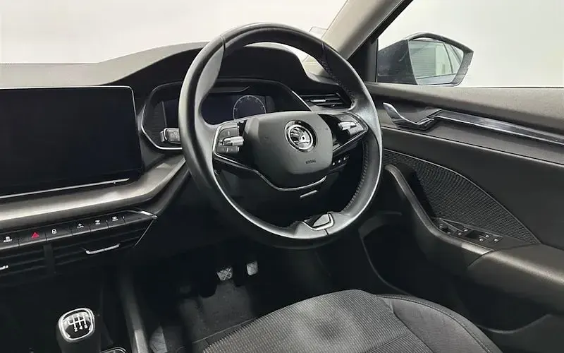 Used Skoda Octavia SE Technology 110 HP (80 kW) 2021 Grey Estate