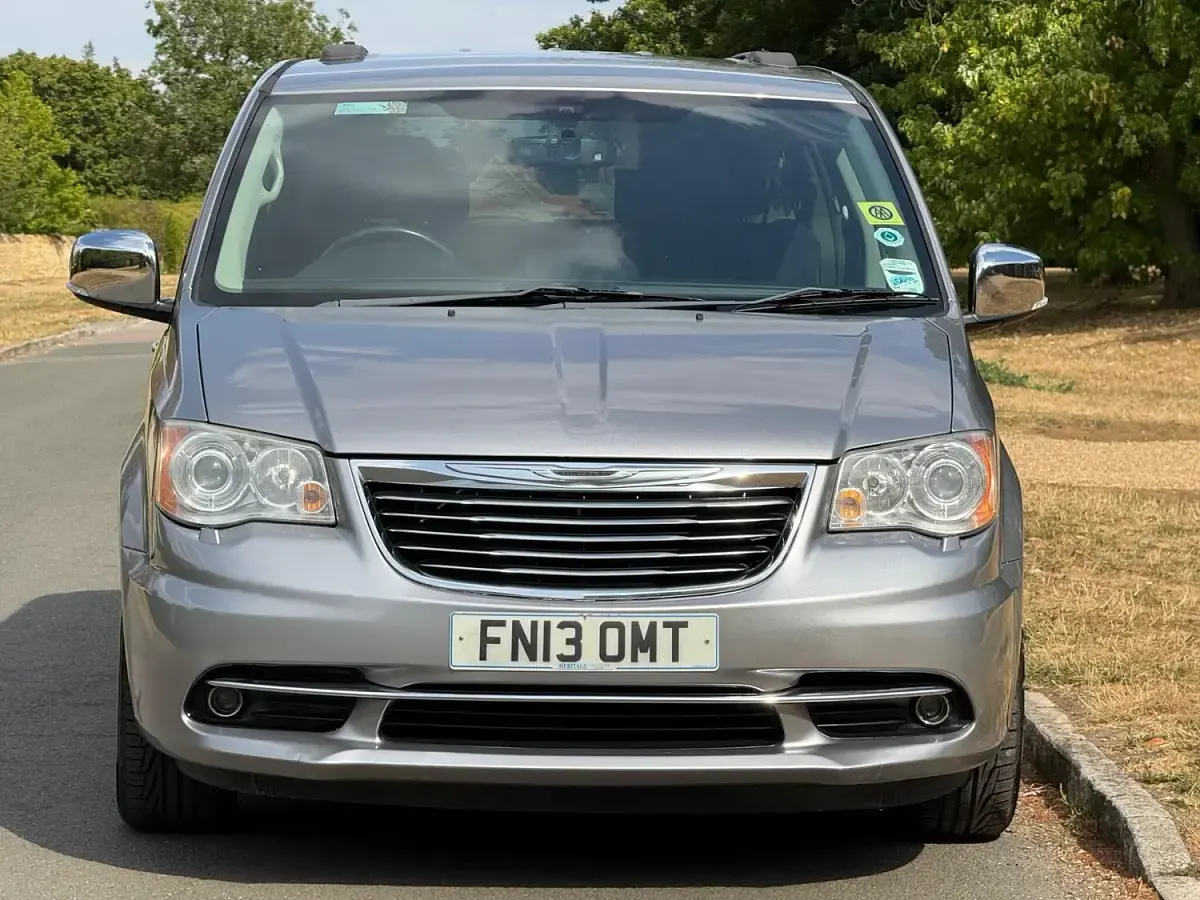 Used Chrysler Grand Voyager Limited 2013 Grey MPV