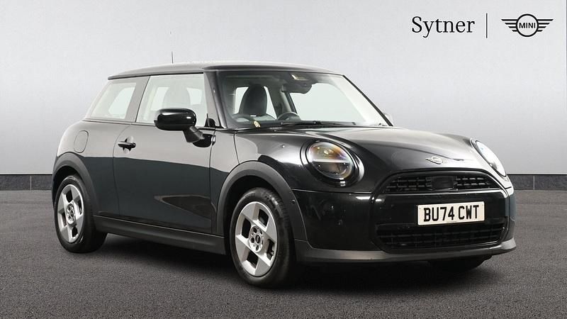 Used Mini Cooper Hatch 154 HP (113 kW) 2024 Black Hatchback
