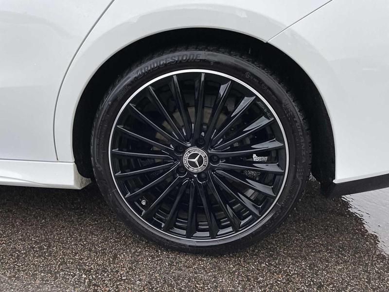 Used Mercedes CLA220 AMG Line Premium Plus 190 HP (139 kW) 2025 White Sedan