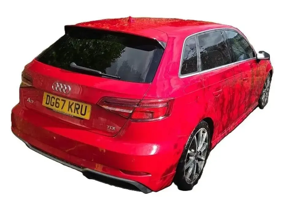 Usado Audi A3 Sportback S-Line 110 CV (80 kW) 2017 Rojo Utilitario