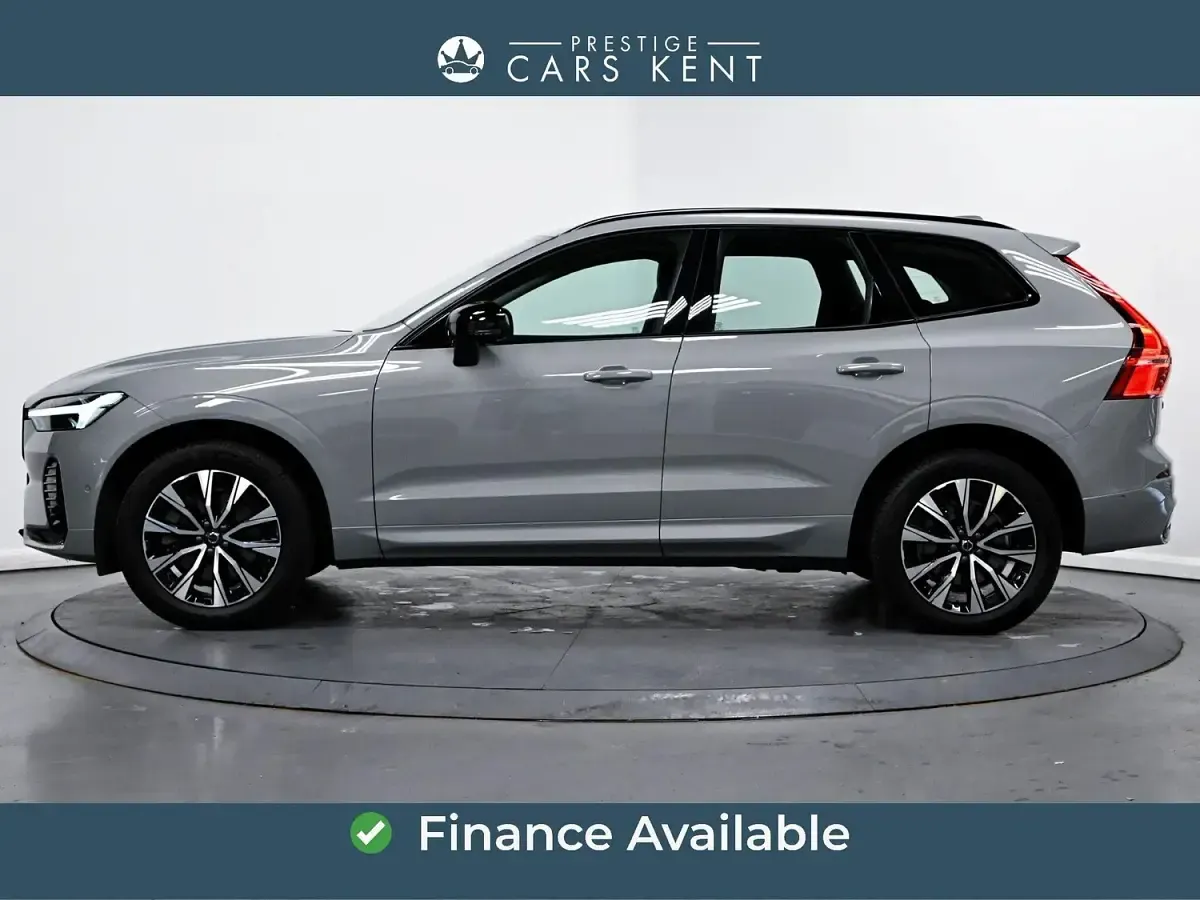 Used Volvo XC60 Plus 250 HP (183 kW) 2024 Grey SUV