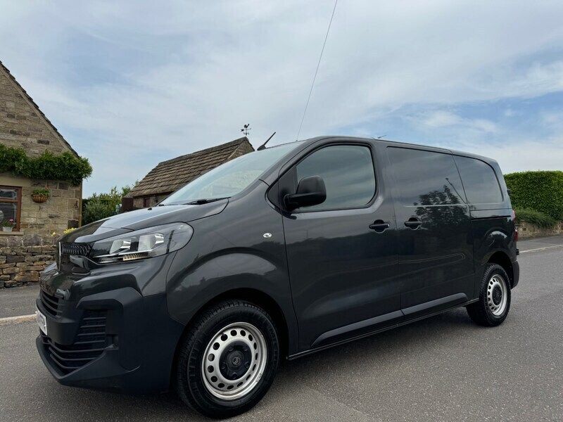 Grey Used 2024 Citroën Dispatch MPV | £22,990 - Image 1/4