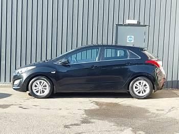 Used Hyundai i30 SE 110 HP (80 kW) 2015 Black Hatchback