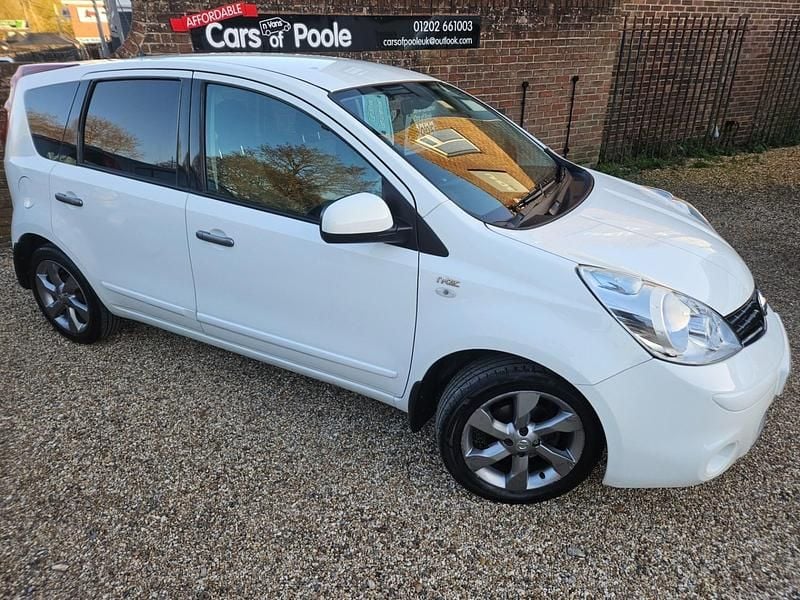 Used Nissan Note N-TEC 88 HP (64 kW) 2011 White Hatchback