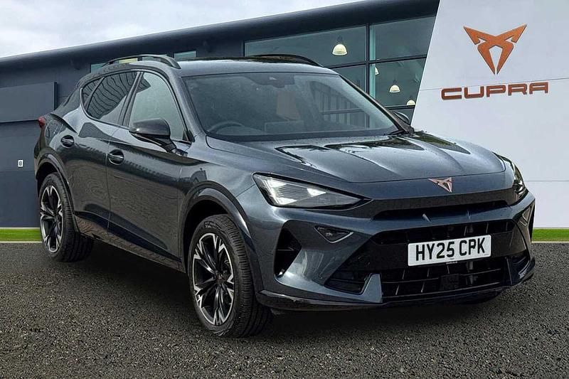 Magnetic grey Used 2025 Cupra Formentor SUV | £26,000 (Fair price) - Image 1/4