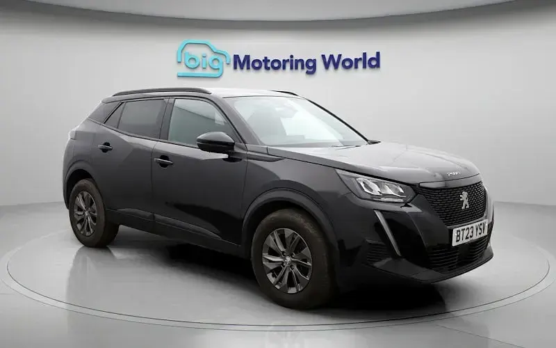 Second-hand Peugeot 2008 Active+ 101 CP (74 kW) 2023 Negru SUV