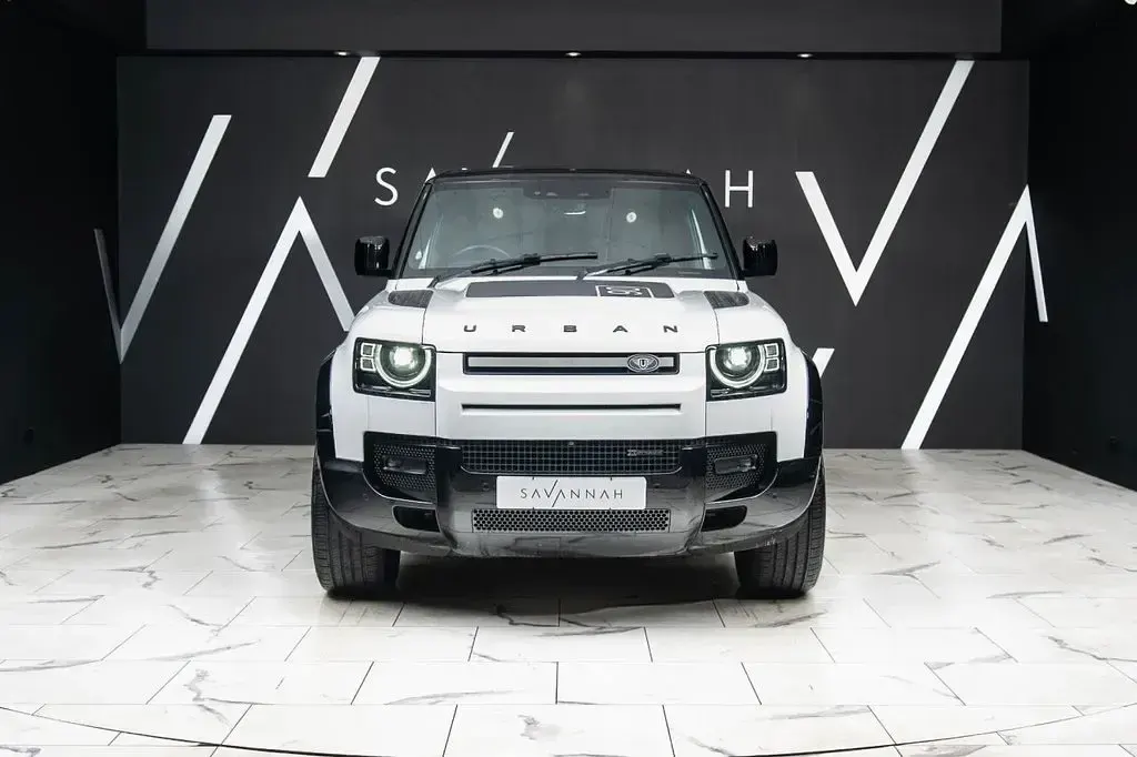 Used Land Rover Defender SE Dynamic 250 HP (183 kW) 2022 White SUV