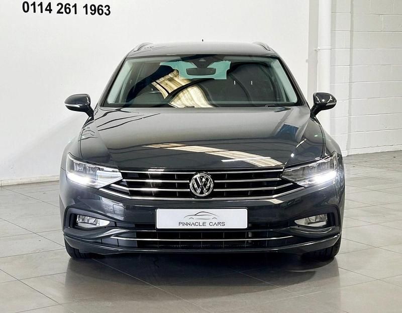 Used VW Passat SEL 150 HP (110 kW) 2019 Grey Estate