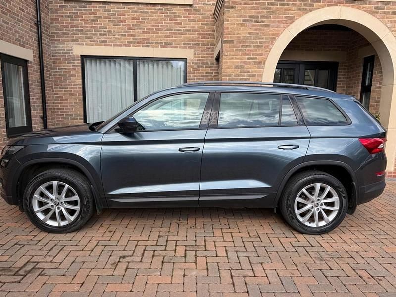 Usado Skoda Kodiaq SE 150 HP (110 kW) 2019 Cinzento SUV