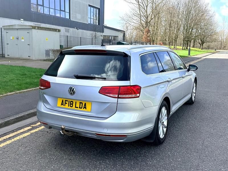 Used VW Passat Business 150 HP (110 kW) 2018 Silver Estate