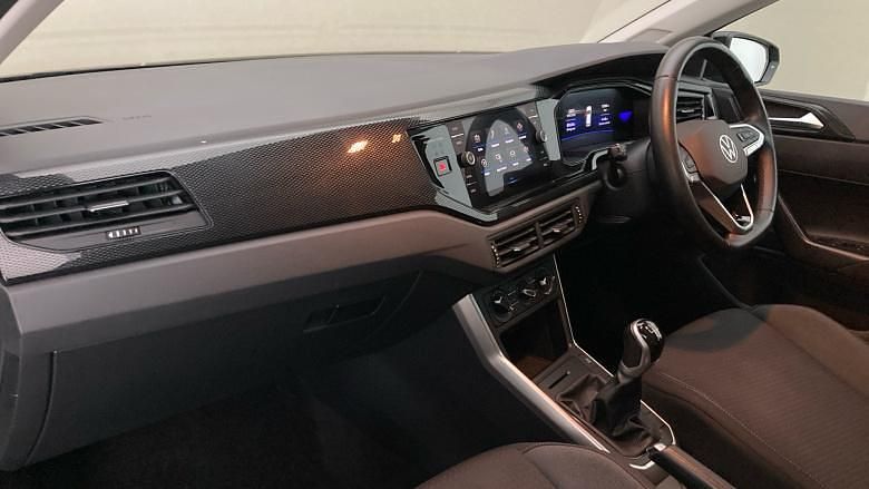 Used VW Polo Life 95 HP (69 kW) 2023 Black Hatchback