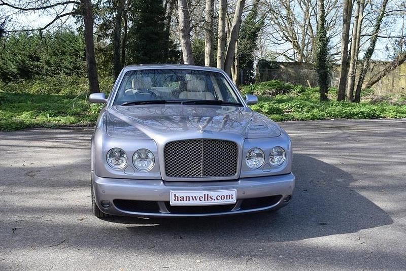 Used Bentley Arnage 405 HP (297 kW) 2005 Silver Sedan