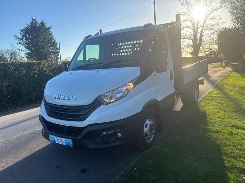 Begagnad Iveco Daily 2023 Vit Cab