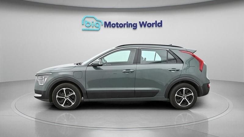 Used Kia Niro 180 HP (132 kW) 2023 Green SUV
