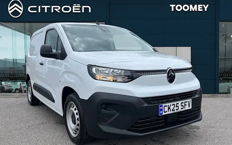 Second-hand Citroën Berlingo 102 CP (75 kW) 2025 Monovolum