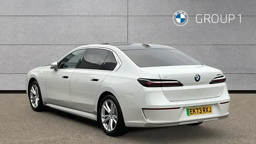 Used BMW i7 Comfort Edition 400 kW (544 HP) 2023 White Sedan