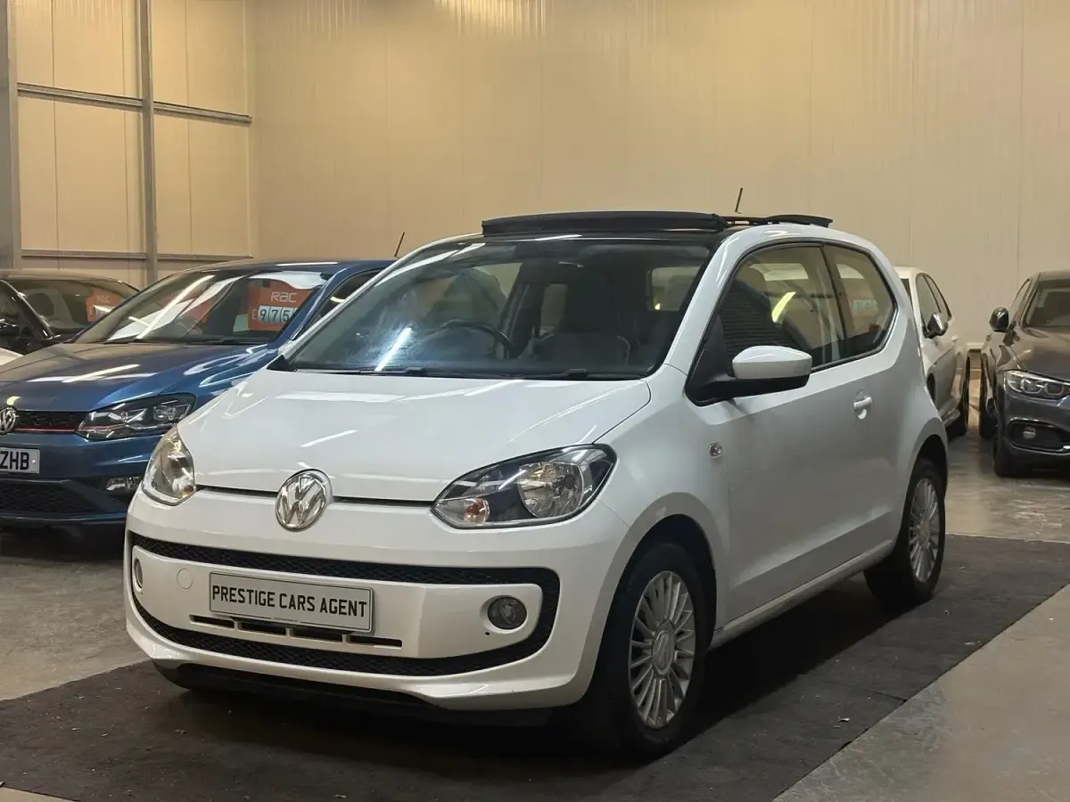 Used VW up! high up! 75 HP (55 kW) 2014 White Hatchback