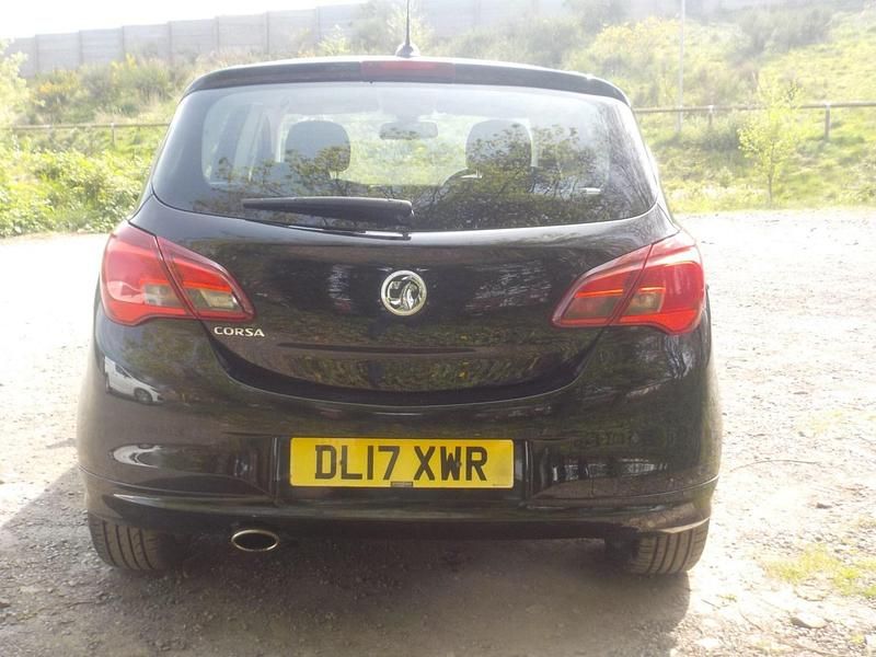 Usado Vauxhall Corsa SRi 2017 Preto Citadino