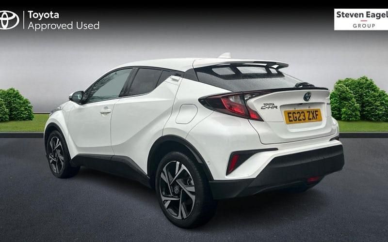 Used Toyota C-HR Design 122 HP (89 kW) 2023 White SUV