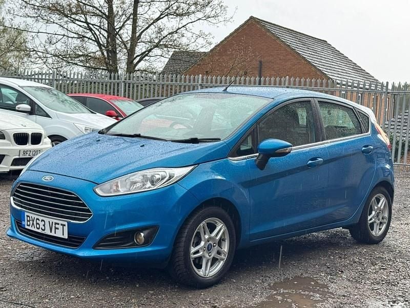 Used Ford Fiesta Zetec 2013 Blue Hatchback