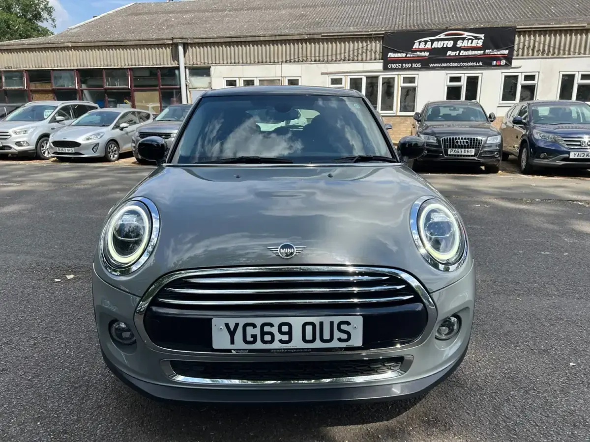 Używany Mini Cooper Exclusive 2019 Szary Hatchback