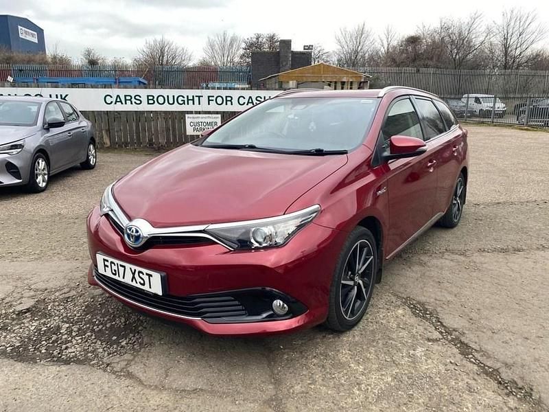 Used Toyota Auris Design 2017 Red Estate
