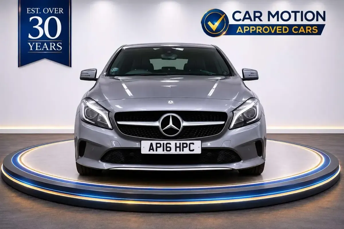 Usado Mercedes A200 Premium 136 CV (100 kW) 2016 Gris Utilitario