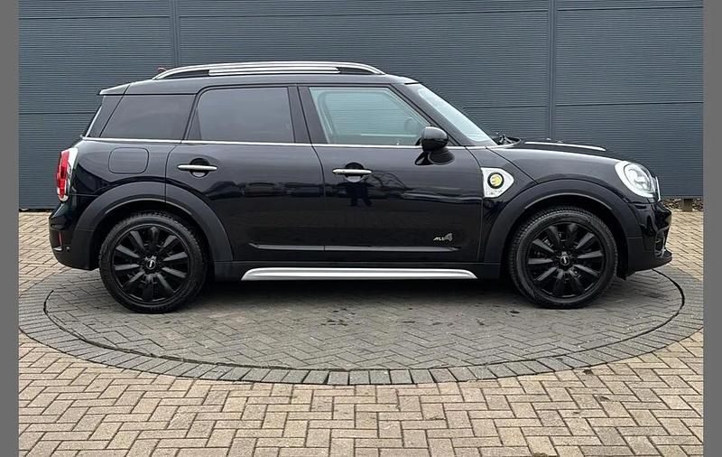 Used Mini Cooper S Countryman 221 HP (162 kW) 2018 Black SUV