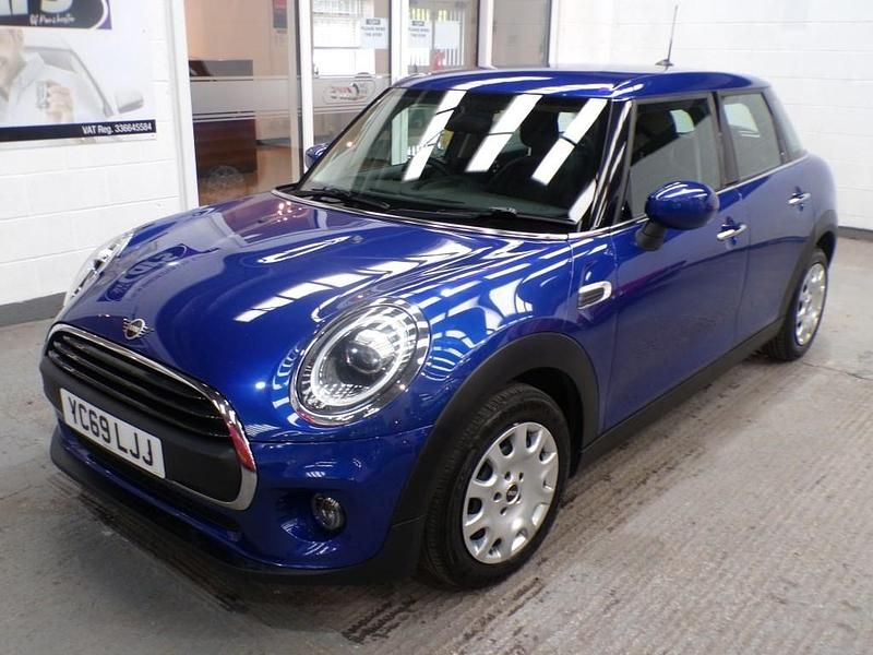 Used Mini ONE Comfort 2019 Blue Hatchback