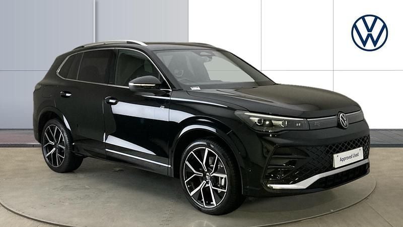 Black Used 2025 VW Tiguan R-line SUV | £34,492 (Fair price) - Image 1/3