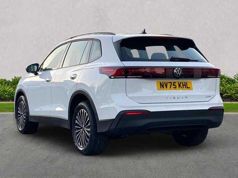 New VW Tiguan Life 150 HP (110 kW) 2025 White SUV