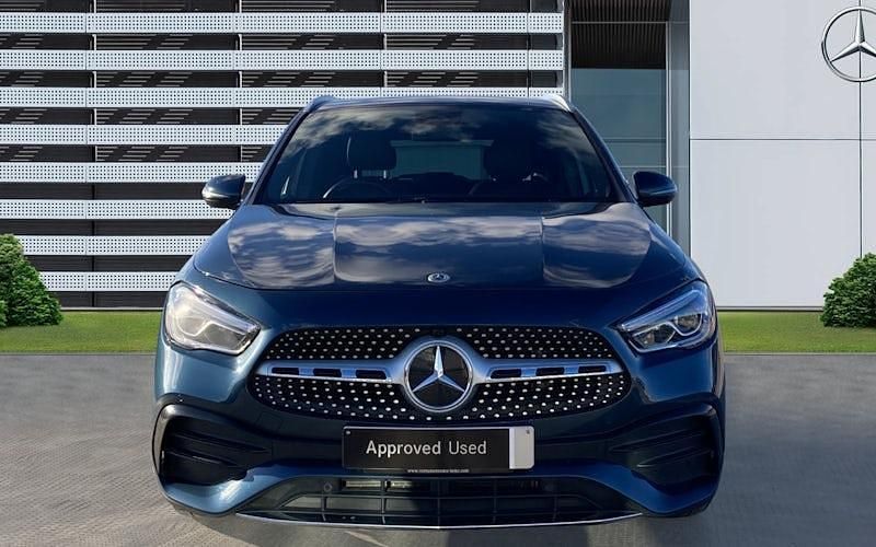 Used Mercedes GLA200 Executive 150 HP (110 kW) 2022 SUV