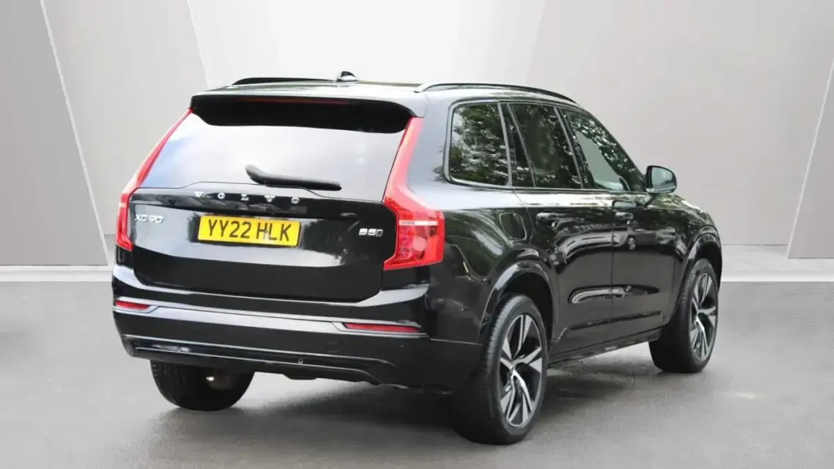Used Volvo XC90 R-Design 235 HP (172 kW) 2022 SUV