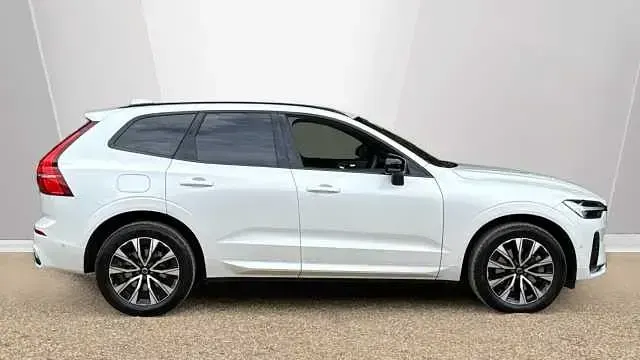 Second-hand Volvo XC60 Plus 247 CP (181 kW) 2024 SUV