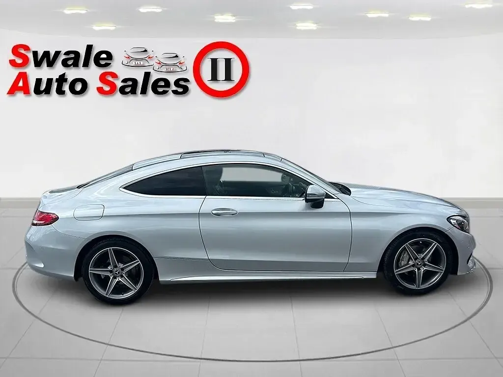 Usado Mercedes C220 AMG line 170 HP (125 kW) 2017 Prateado Coupé