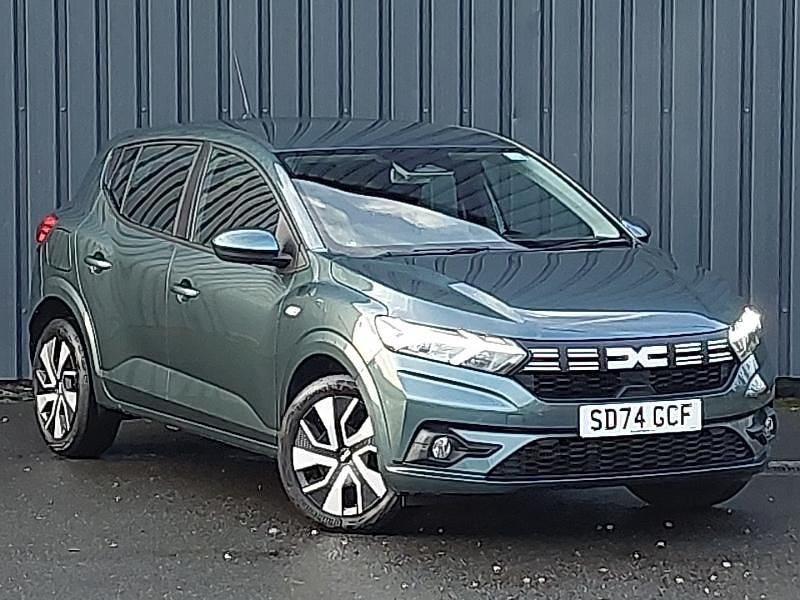 Green Used 2024 Dacia Sandero Expression Hatchback | £12,498 (Good price) - Image 1/4
