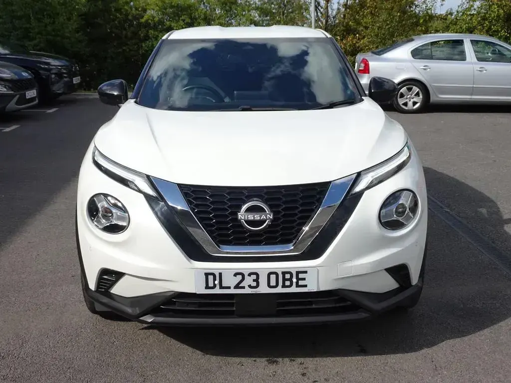 Used Nissan Juke N-Connecta 2023 White SUV