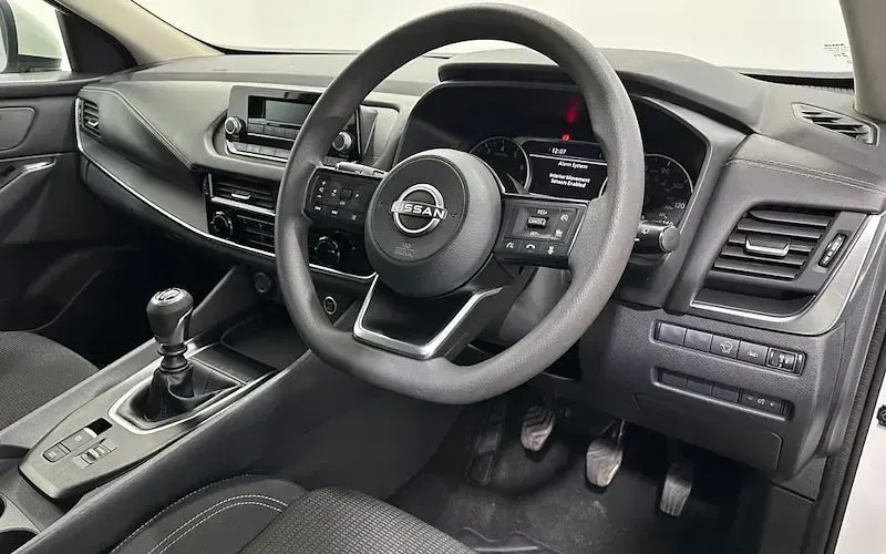 Used Nissan Qashqai Visia 140 HP (102 kW) 2022 White SUV