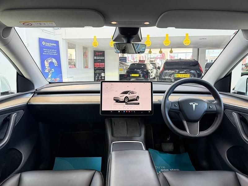 Used Tesla Model Y Long Range AWD 378 kW (514 HP) 2022 White SUV