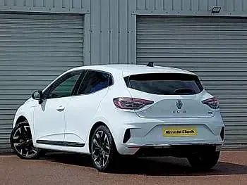 New Renault Clio Techno 143 HP (105 kW) 2025 White Hatchback