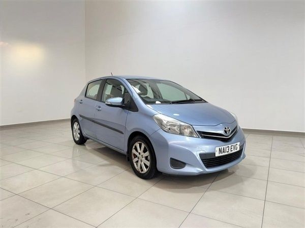 Blue Used 2013 Toyota Yaris Hatchback | £4,995 (Fair price) - Image 1/1