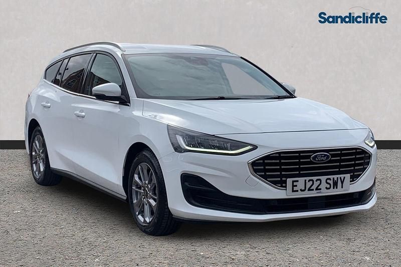 Used Ford Focus 280 HP (205 kW) 2022 White Estate
