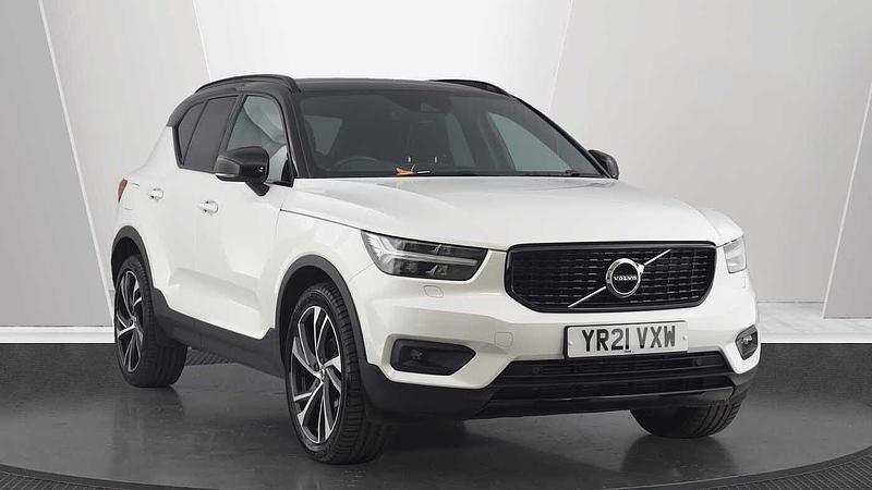 Used 2021 Volvo XC40 R-Design Pro SUV | £23,450 (Fair price) - Image 1/3