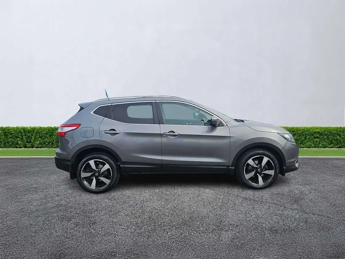 Used Nissan Qashqai Acenta 2017 Black SUV