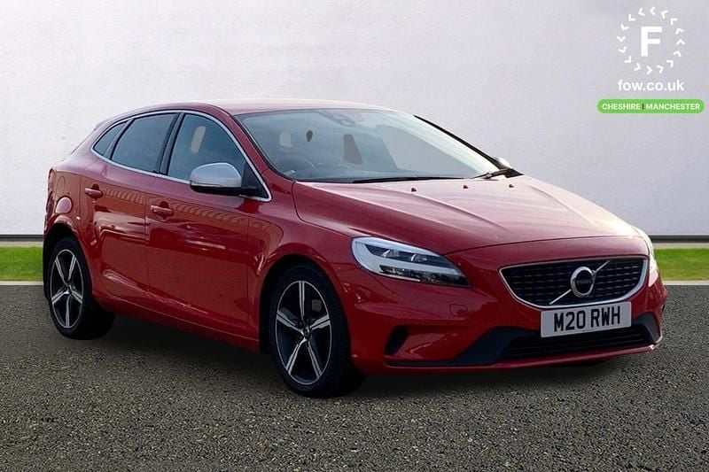 Begagnad Volvo V40 R-Design 2016 Röd Halvkombi