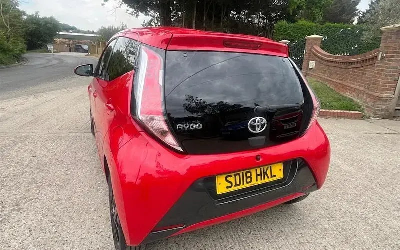 Usado Toyota Aygo x-style 69 HP (50 kW) 2018 Citadino